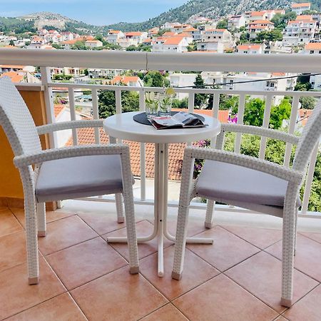 חוואר Apartments Sunny Elza מראה חיצוני תמונה