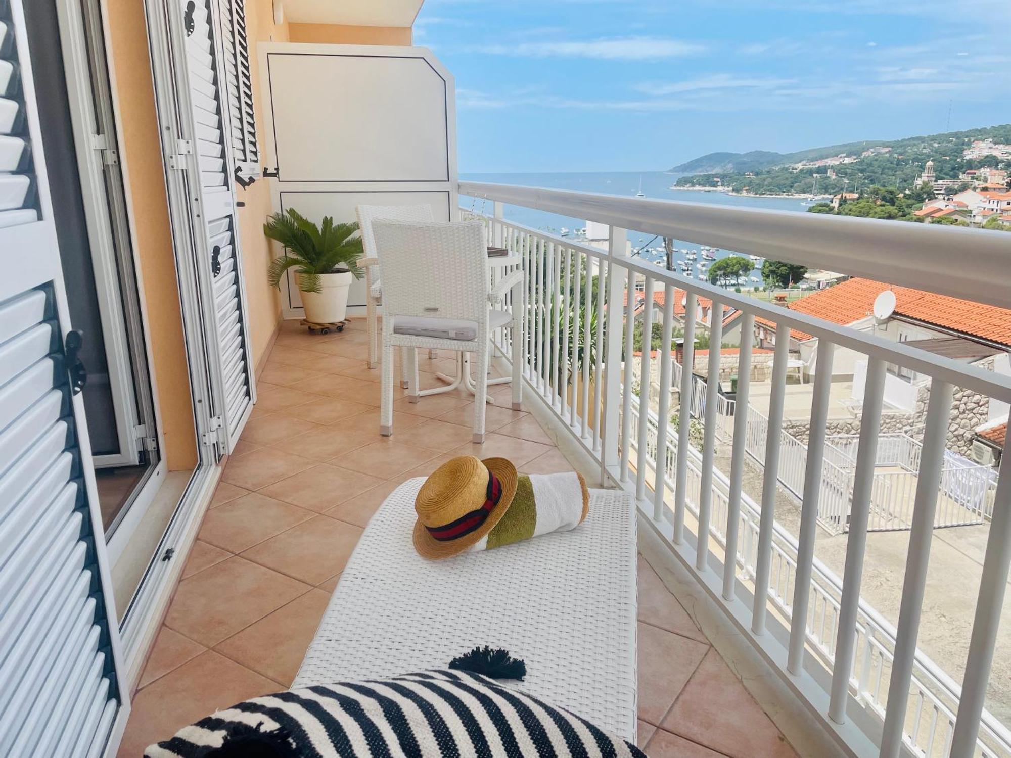 חוואר Apartments Sunny Elza מראה חיצוני תמונה