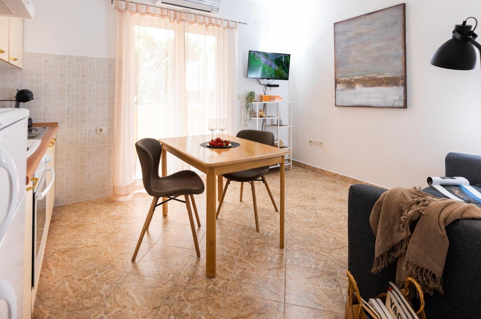 חוואר Apartments Sunny Elza מראה חיצוני תמונה
