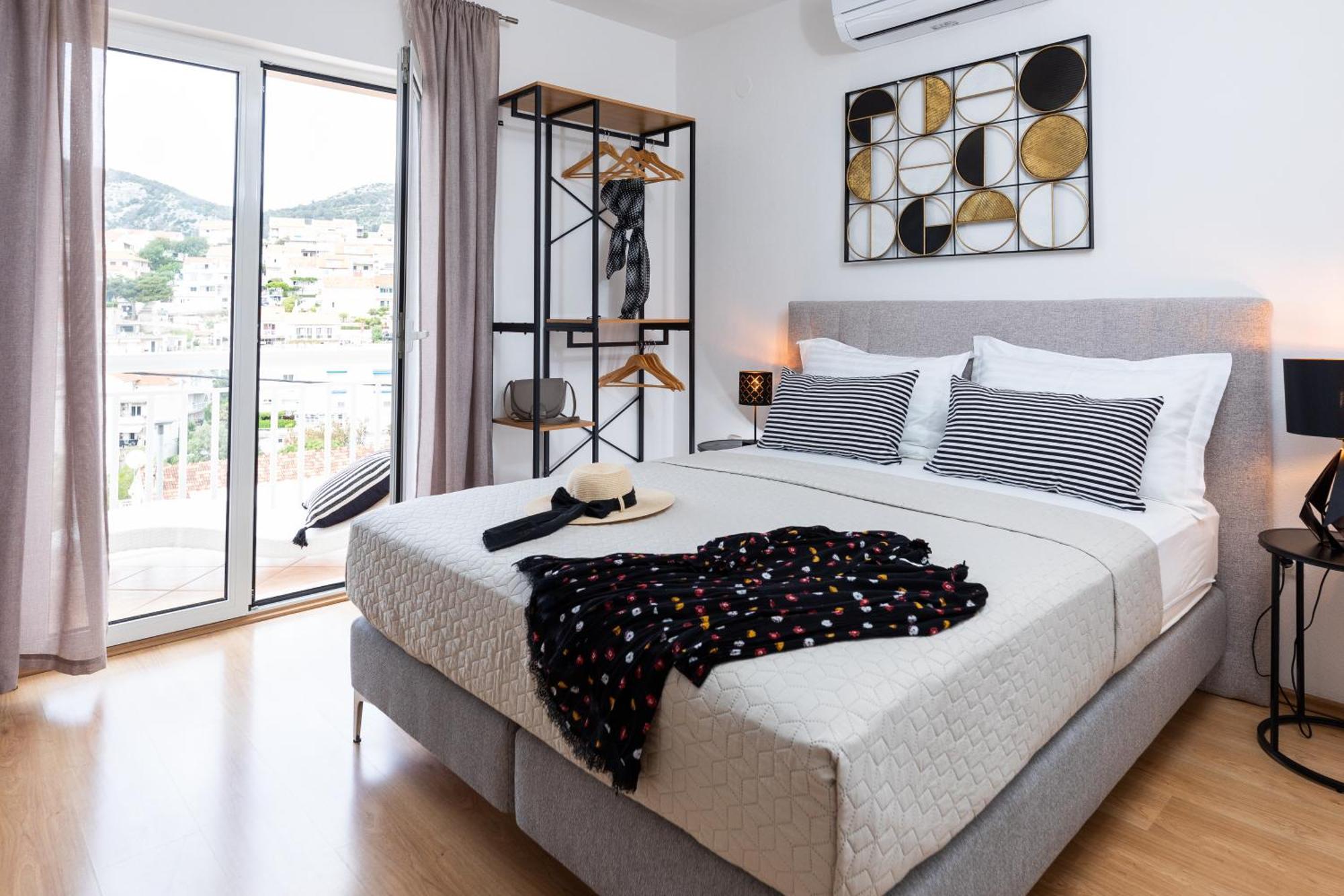 חוואר Apartments Sunny Elza מראה חיצוני תמונה